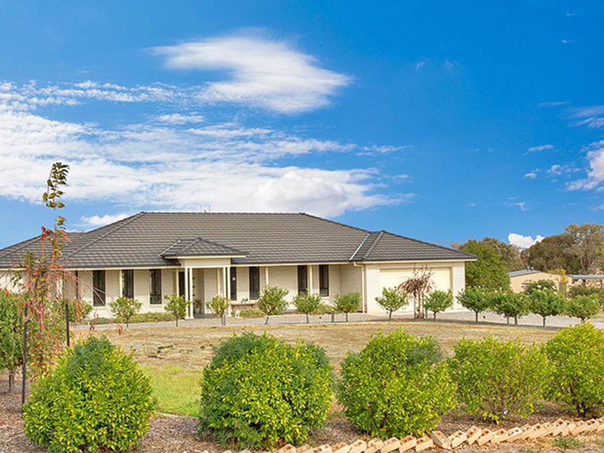 20 Flagstaff Road, Tamworth First National Real Estate Tamworth
