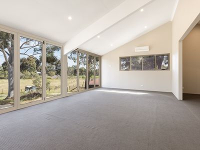 91 Mustang Road, Champion Lakes