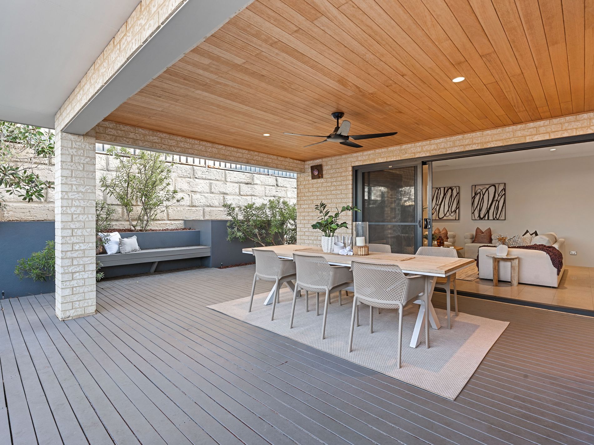 404 Kingsway, Landsdale