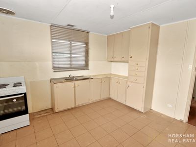 18 Jones Street, Horsham