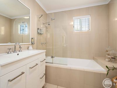 17 Robin Street, South Golden Beach