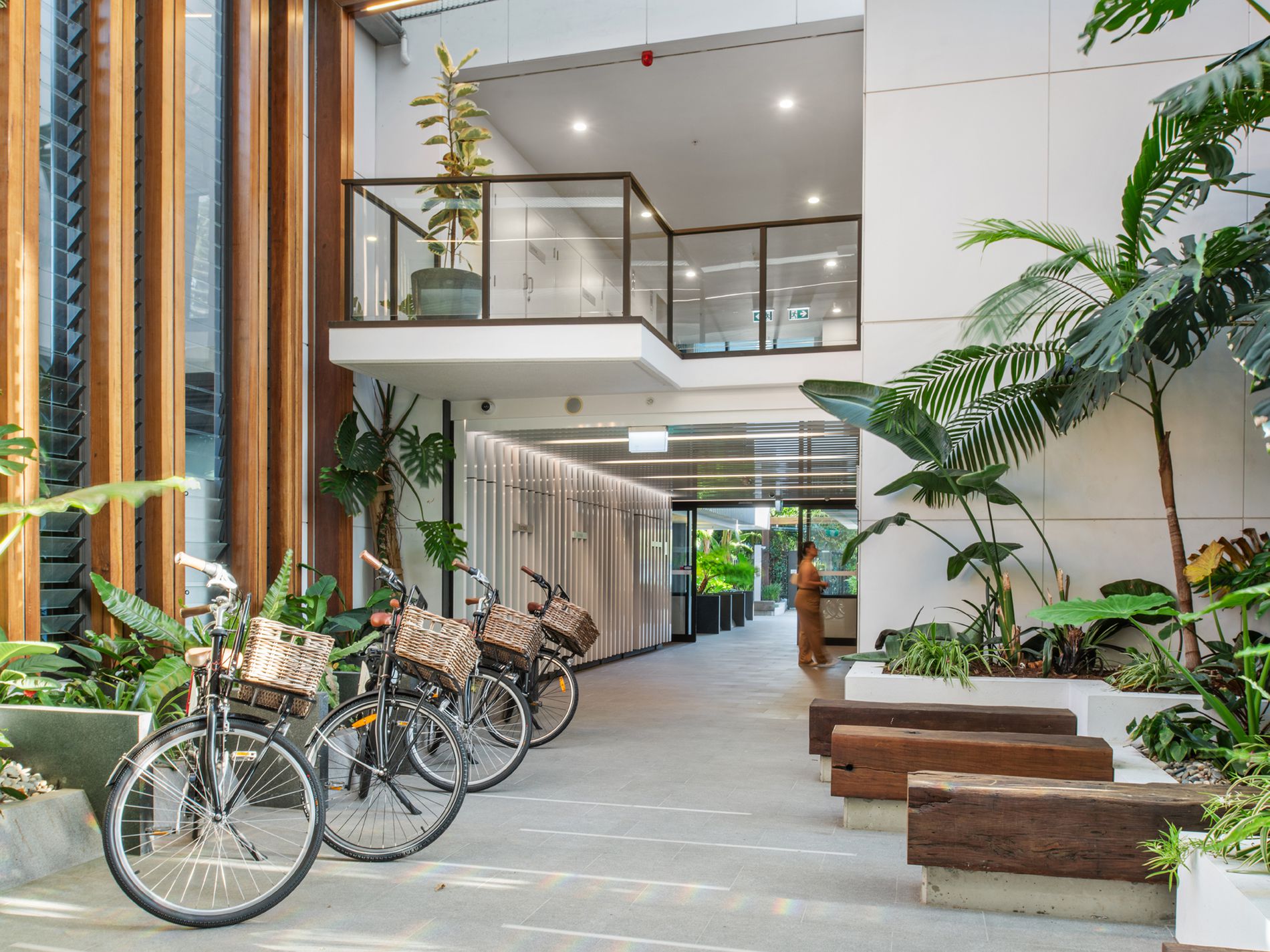 10414 / 320 MacArthur Avenue, Hamilton