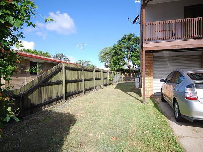 17 Broadmeadows Road, Maroochydore