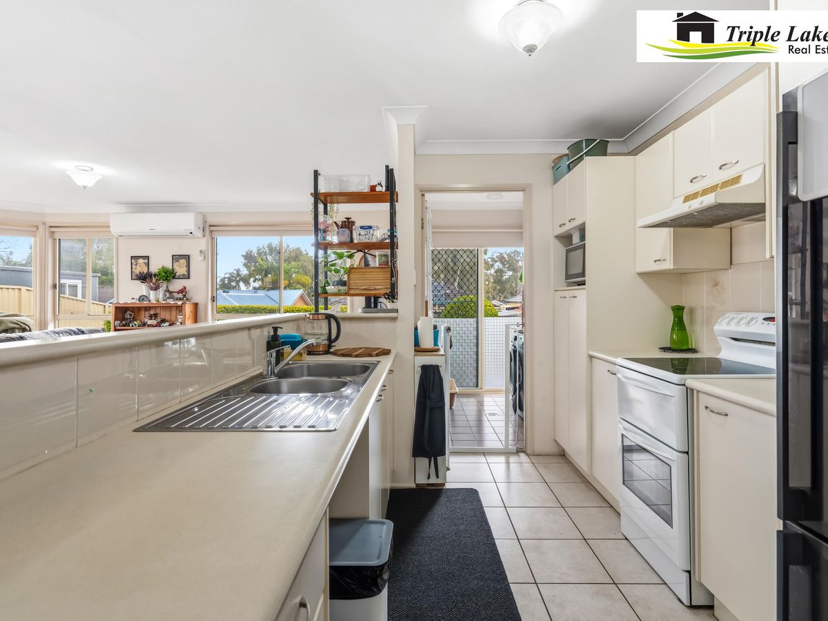 10 Karingal Place, Blue Haven