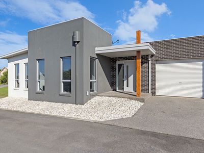 2 / 39 Granter Street, Warrnambool