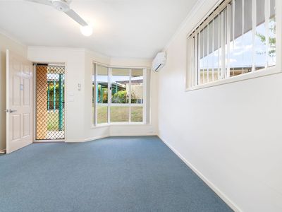 12 / 2 HANLON COURT, West Wodonga