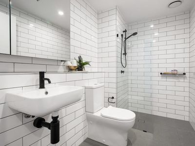 711 / 90 Swain St, Gungahlin