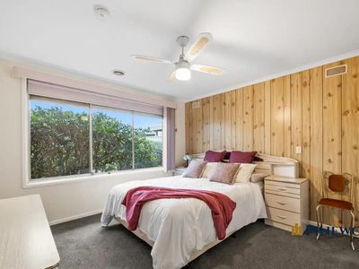 12 Savannah Crescent, Epping