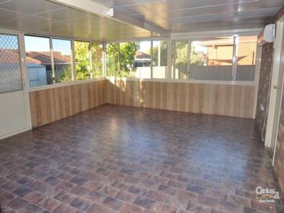8 Jack William Drive, Dubbo