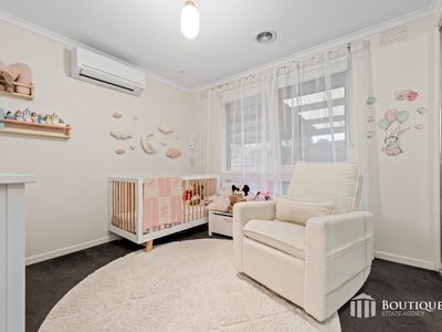 6 Matthews Place, Dandenong North