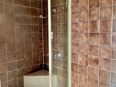 5c / 10 Marine Parade, Southport