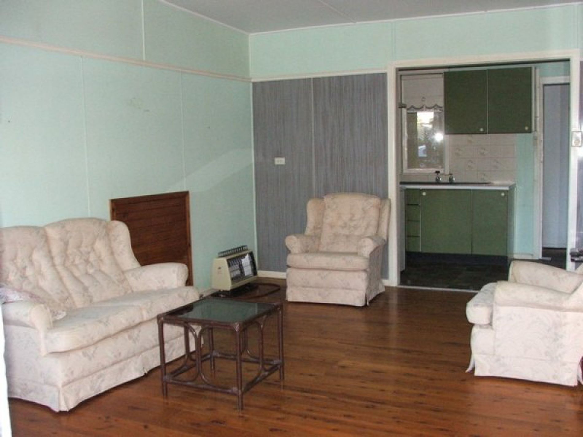 178 Sunset Strip, Manyana