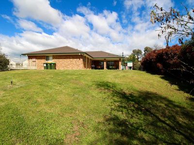 18 Vincent Crescent, Kelso