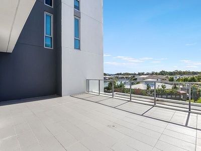 3208 / 25-31 East Quay Drive, Biggera Waters