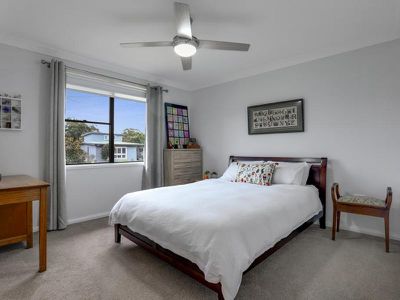 20 Dolphin Avenue, Hawks Nest