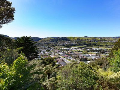 75 Fyvie Avenue, Tawa