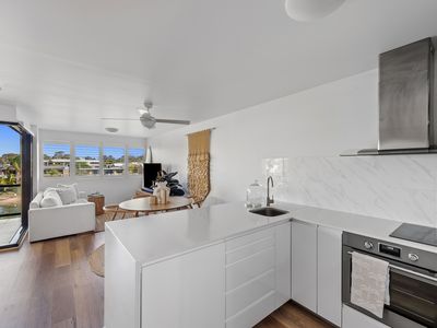 10 / 11-13 Pangarinda Place, Mooloolaba