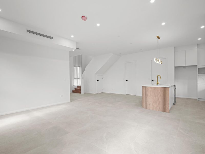 lot 2 of / 1 Kathleen Avenue, Lurnea
