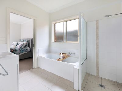 5 schomberg Place , Warrnambool