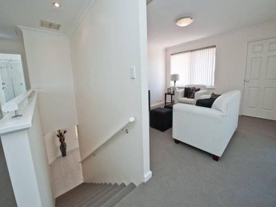 7a Hazel Ave, Woodlands