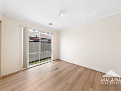 24 Gosford Gardens, Derrimut