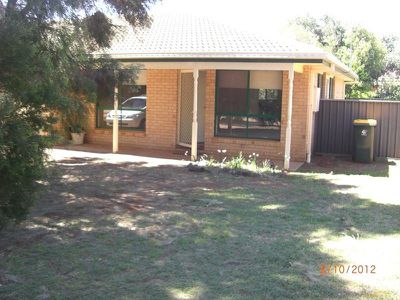8B  Ellis Park Close, Dubbo