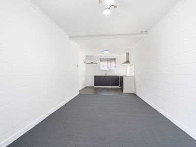 4 / 196 KIEWA STREET, South Albury