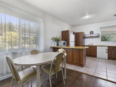 68 Chisholm Cres, Seymour