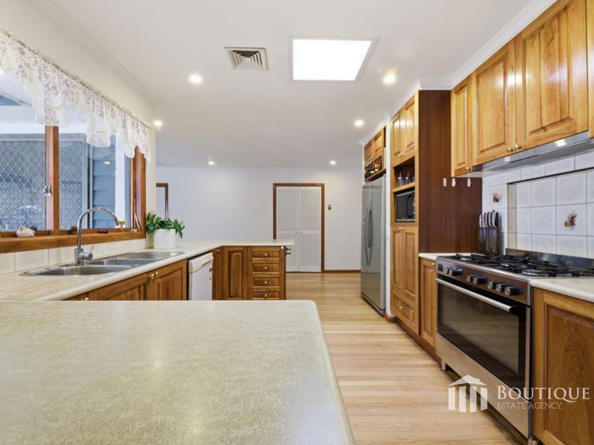 5 Hampton Court, Dandenong North