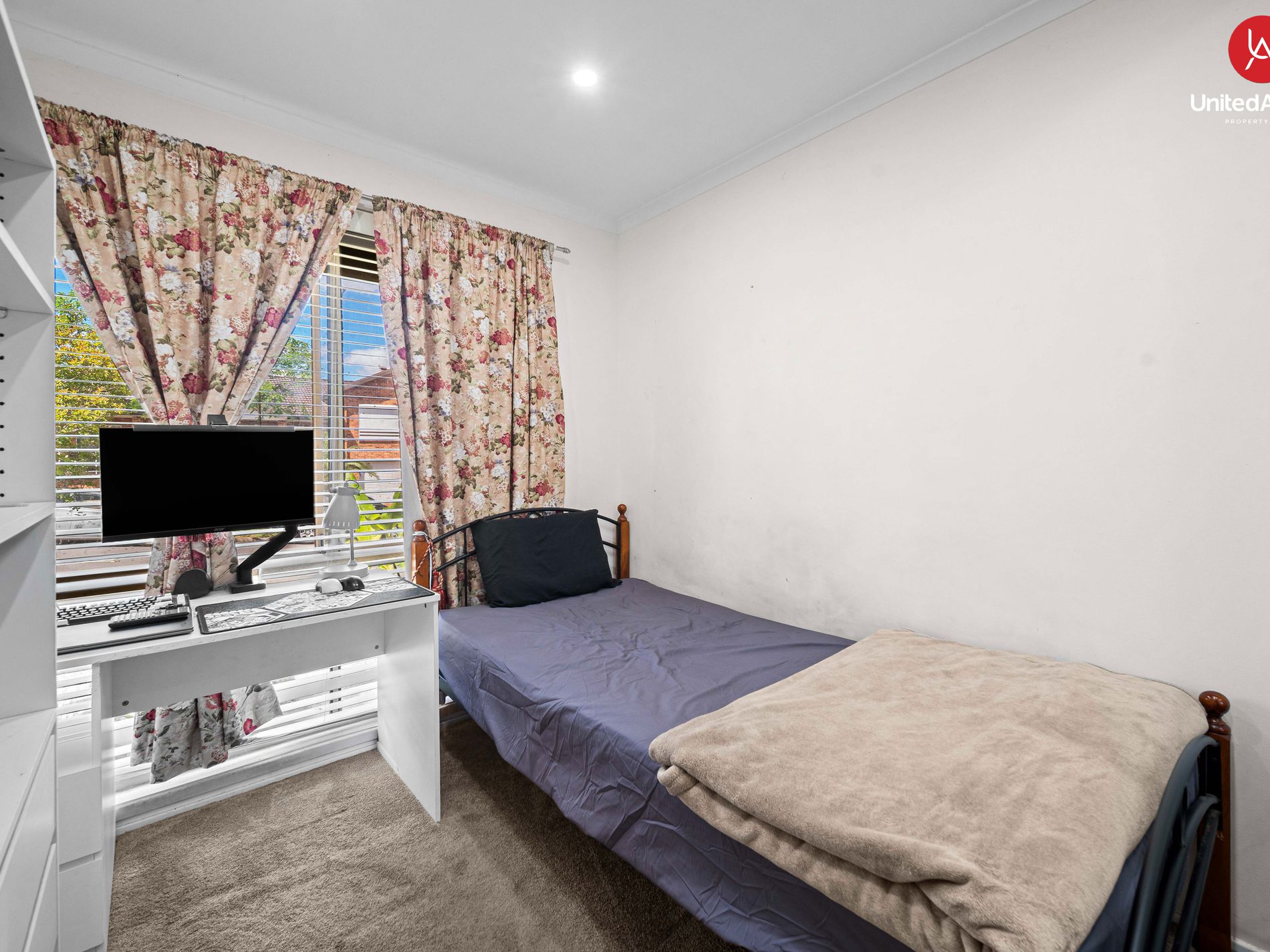 2 / 2 Markovina Street, Edensor Park
