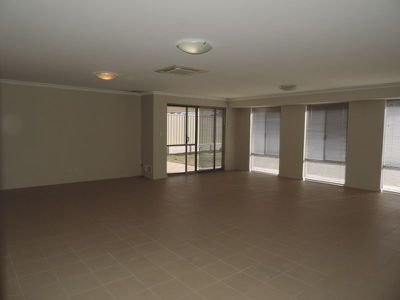 17 Peacock Avenue, Singleton