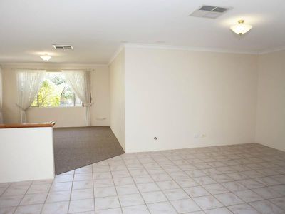 18 Jilakin Loop, Canning Vale