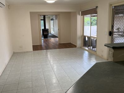 14 Londey Street, Kangaroo Flat