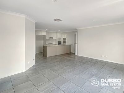 63 Spears Drive, Dubbo