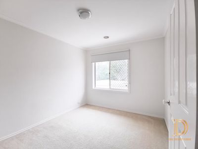 3 Saint Claire Walk, Doncaster East