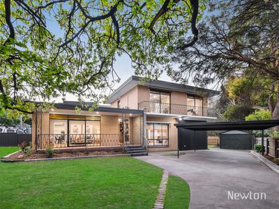 2 Box Hill Crescent, Mont Albert North