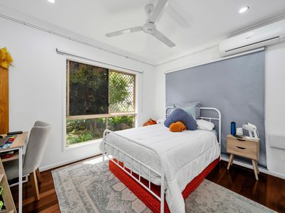 25 Timberlea Drive, Bentley Park