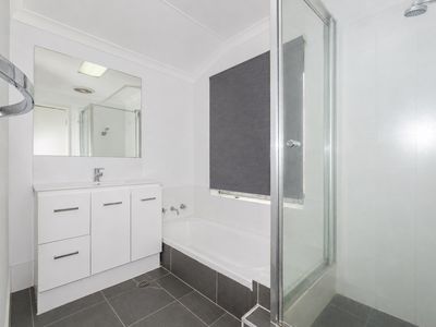 14 Lisbon Way, Seville Grove