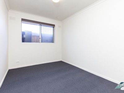 4 / 20 Strathmore Crescent, Hoppers Crossing
