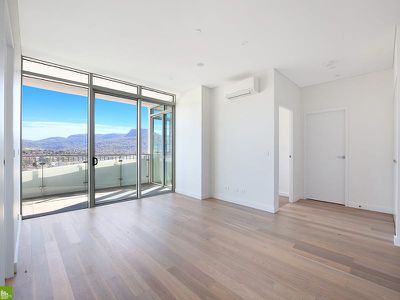 707 / 10 Regent Street, Wollongong