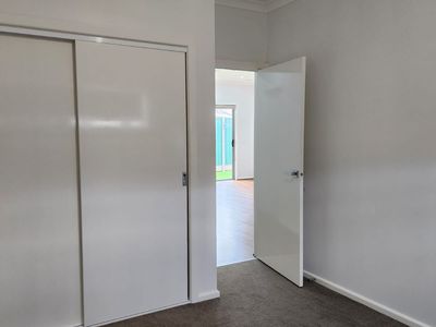 2 / 29 Cassowary Avenue, Werribee