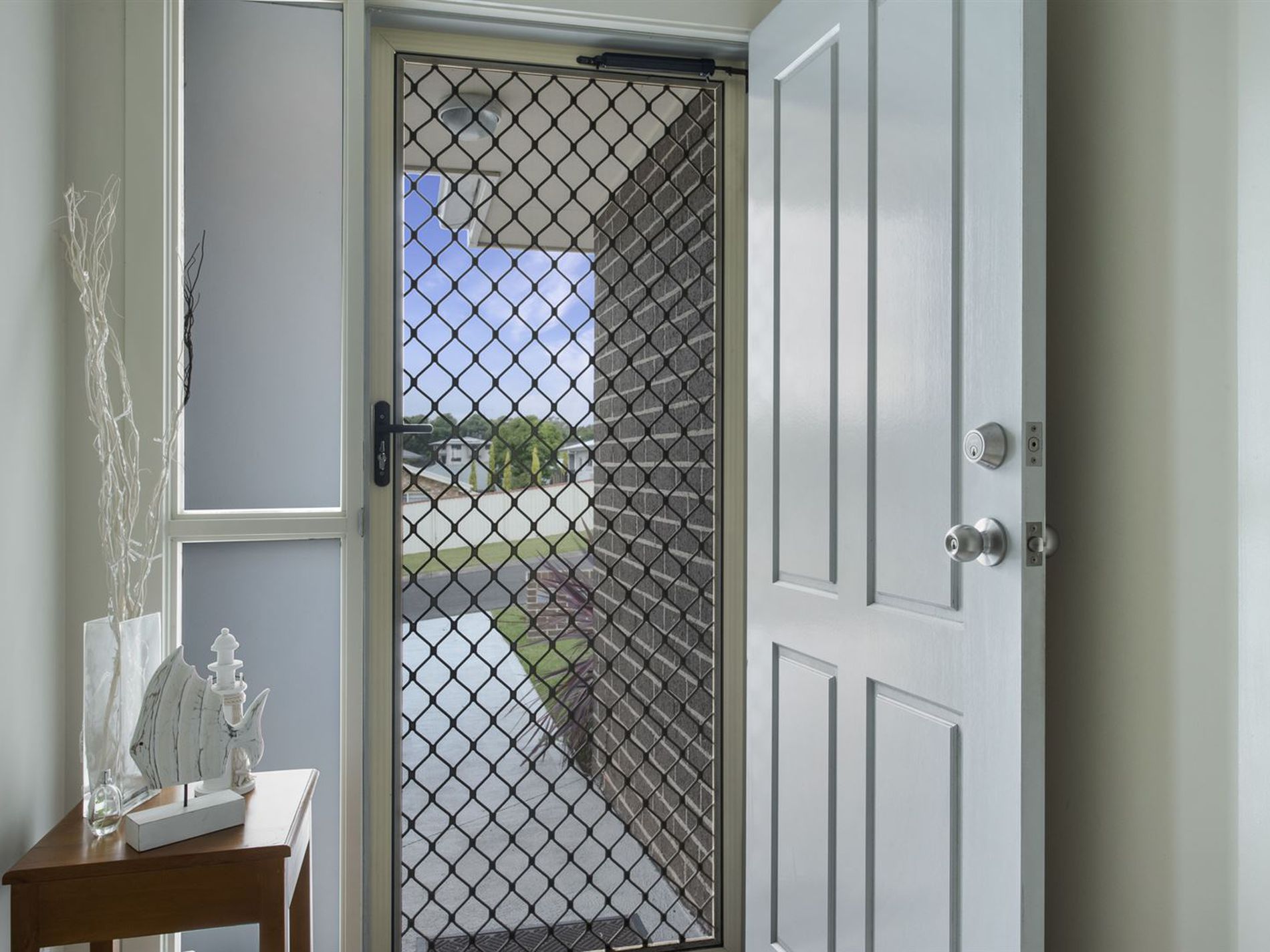 2 & 2a Huntingdale Drive, Mollymook