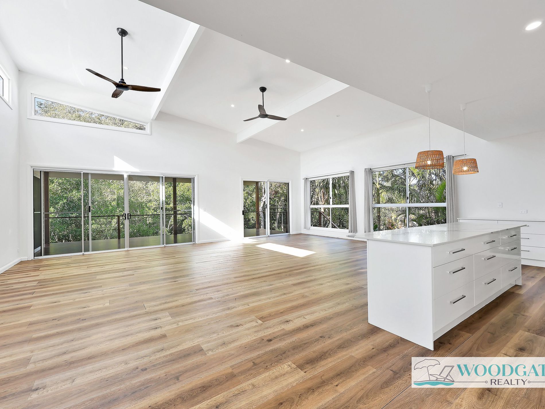 5 OCEAN VIEW DRIVE, Woodgate