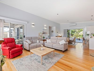 21 Dolphin Crescent, Eden