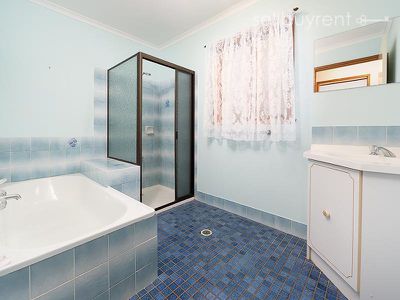 37 CRAIG DRIVE, Bellbridge
