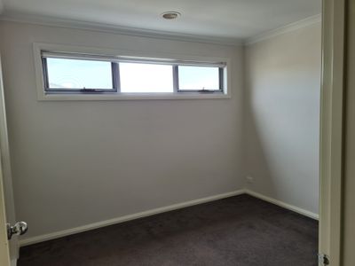 2 / 49 Hope Way, Tarneit