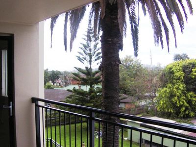 2 / 18 Hercules Street, Wollongong