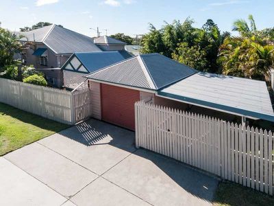 85 Glebe Road, Silkstone