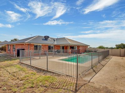 1 Moore Ct, Wahgunyah