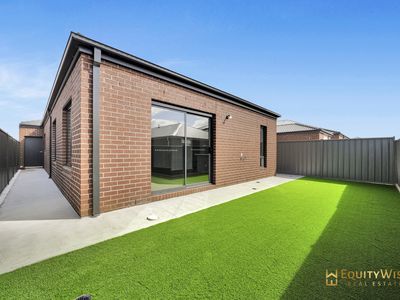 14 Langford Street, Werribee